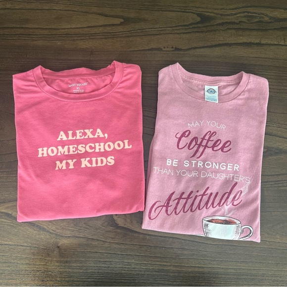 Bundle of 2 Women’s Graphic T-Shirts - XL - Picture 2 of 10